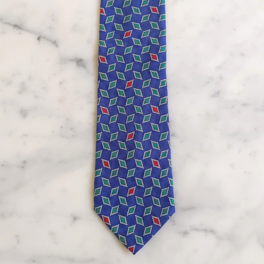 NWOT. Mondo Uomo 100% Seta Silk Tie with Multicolor Design Pattern.